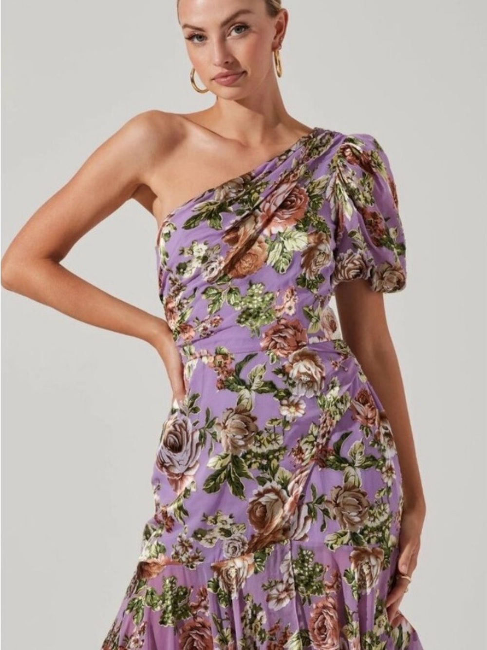 Astr NWT Santorini Floral One Shoulder Midi Dress